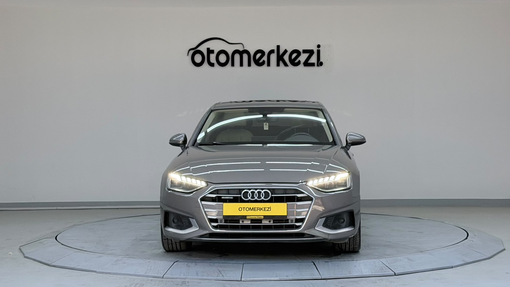 AUDI A4 7